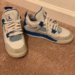 Air Jordan Military 4’s